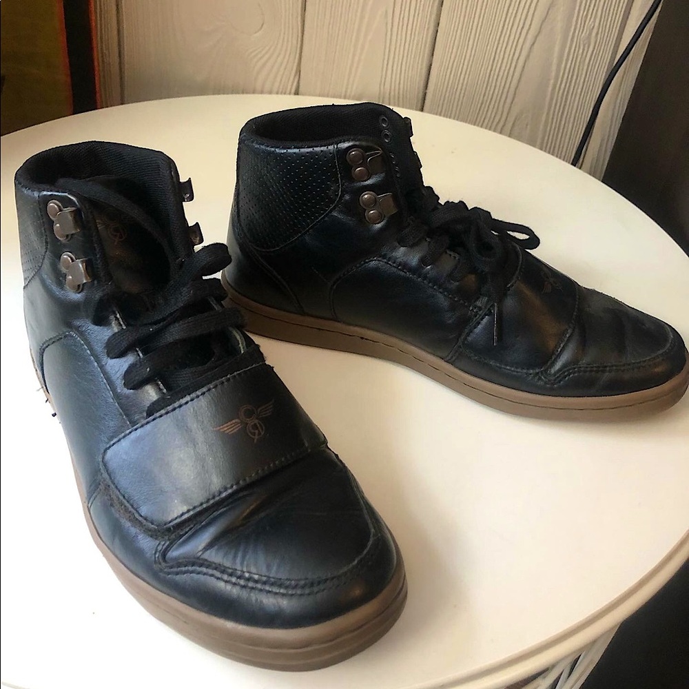 Men’s sneaker boot, 6M or 8W